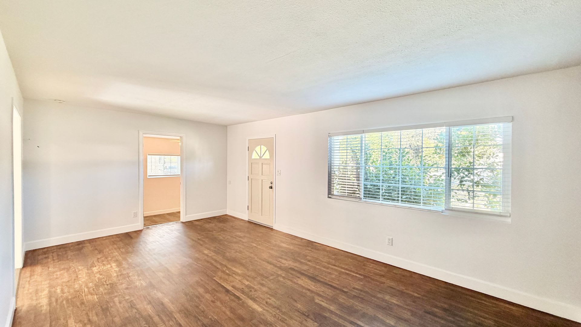 Sweet Single Story With Private Yard Space And Off Street Parking Minutes To Downtown Fallbrook And Conveniences – photo 5