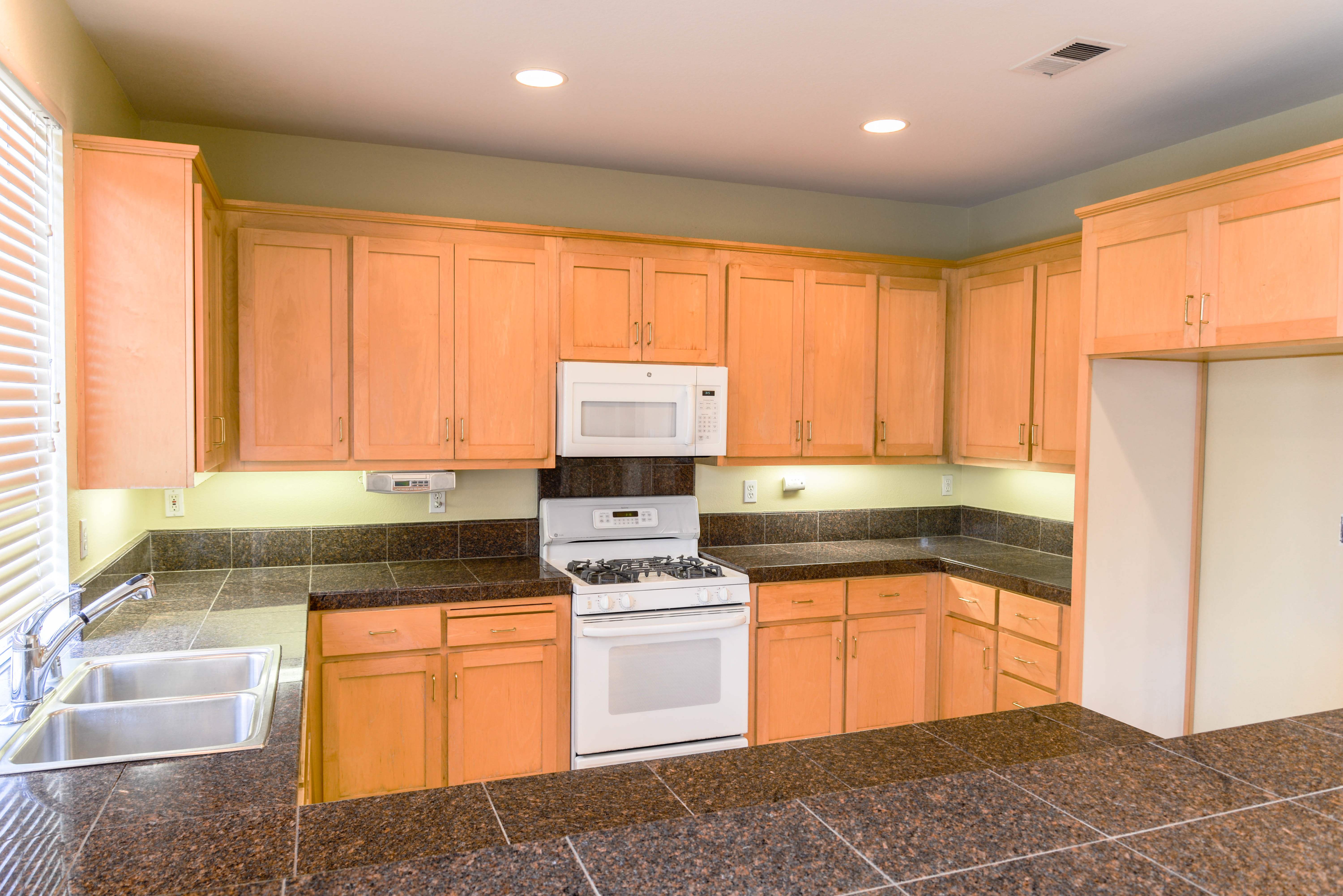 2945 Bolla Ct – photo 4