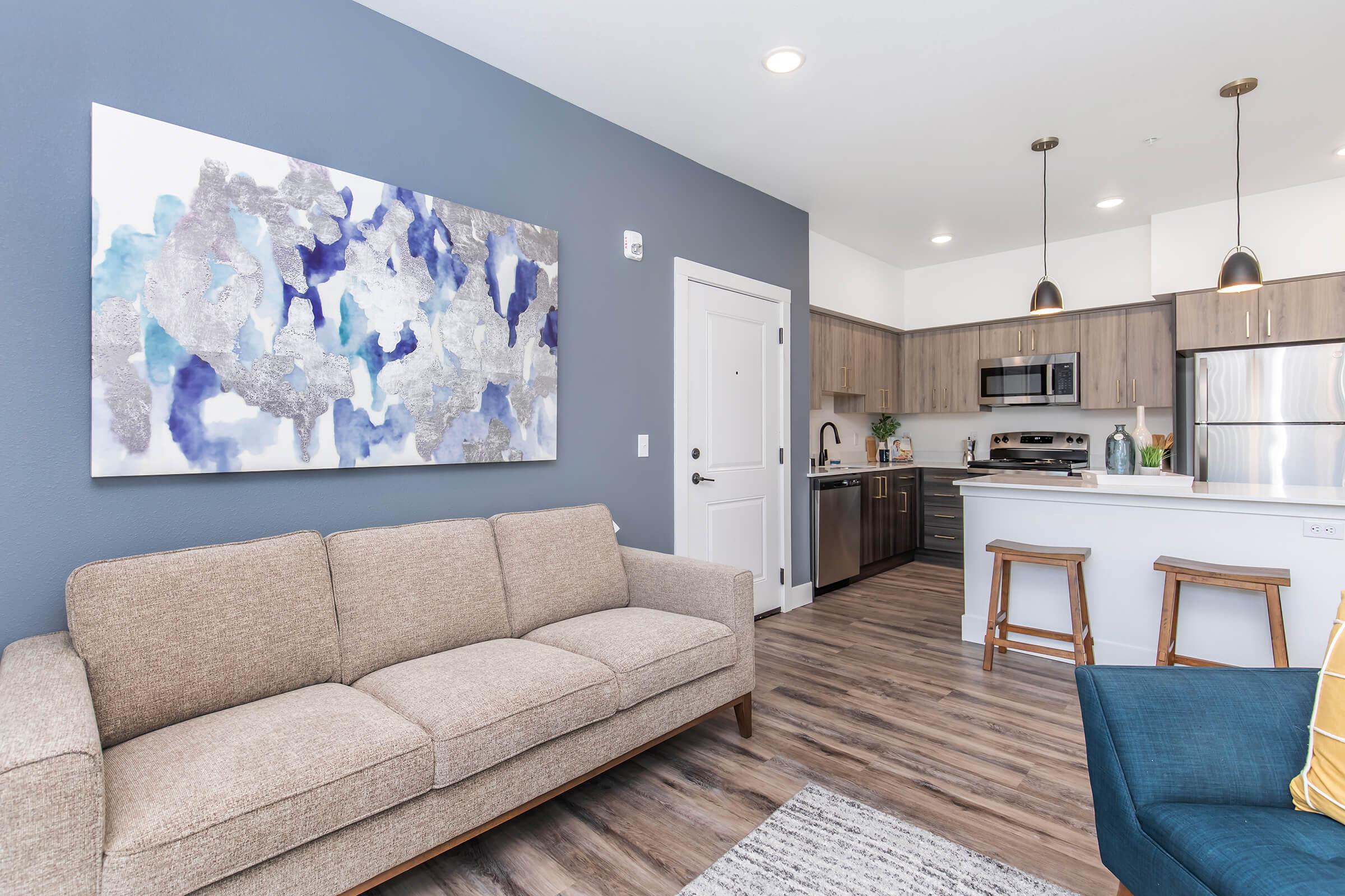 Lakeview Apartments – photo 2