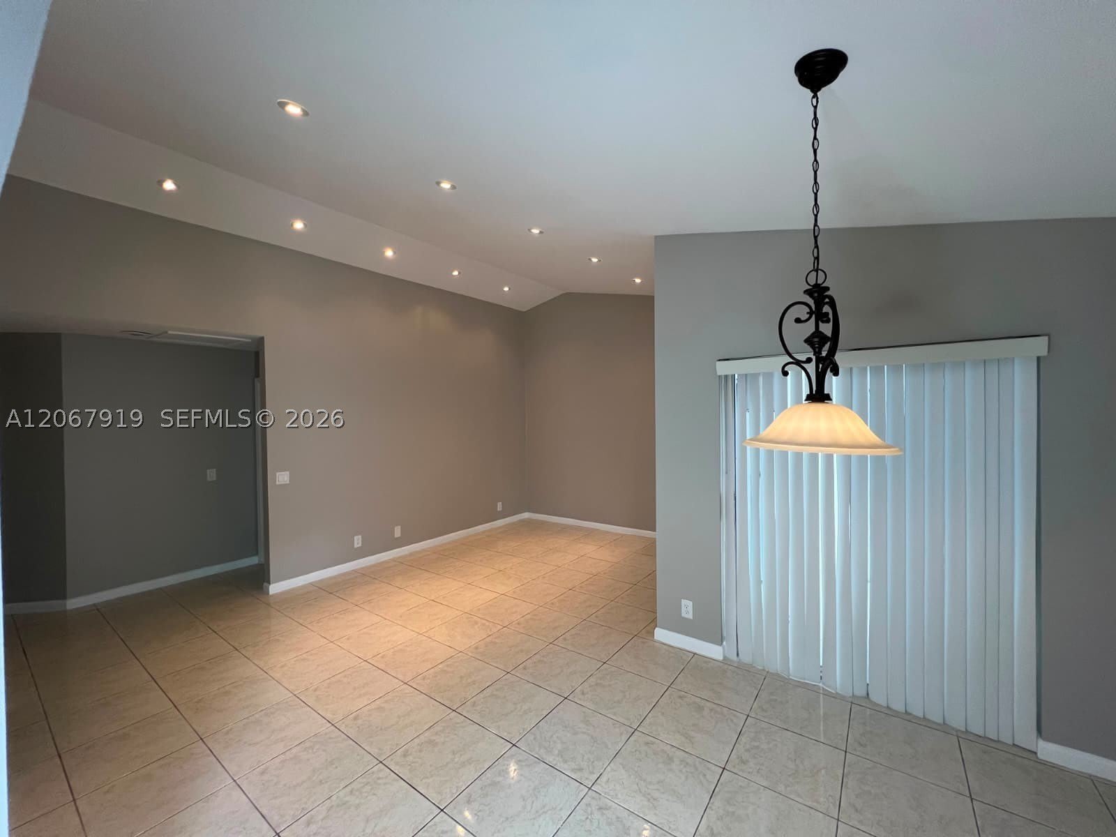 1591 Springside Dr – photo 2