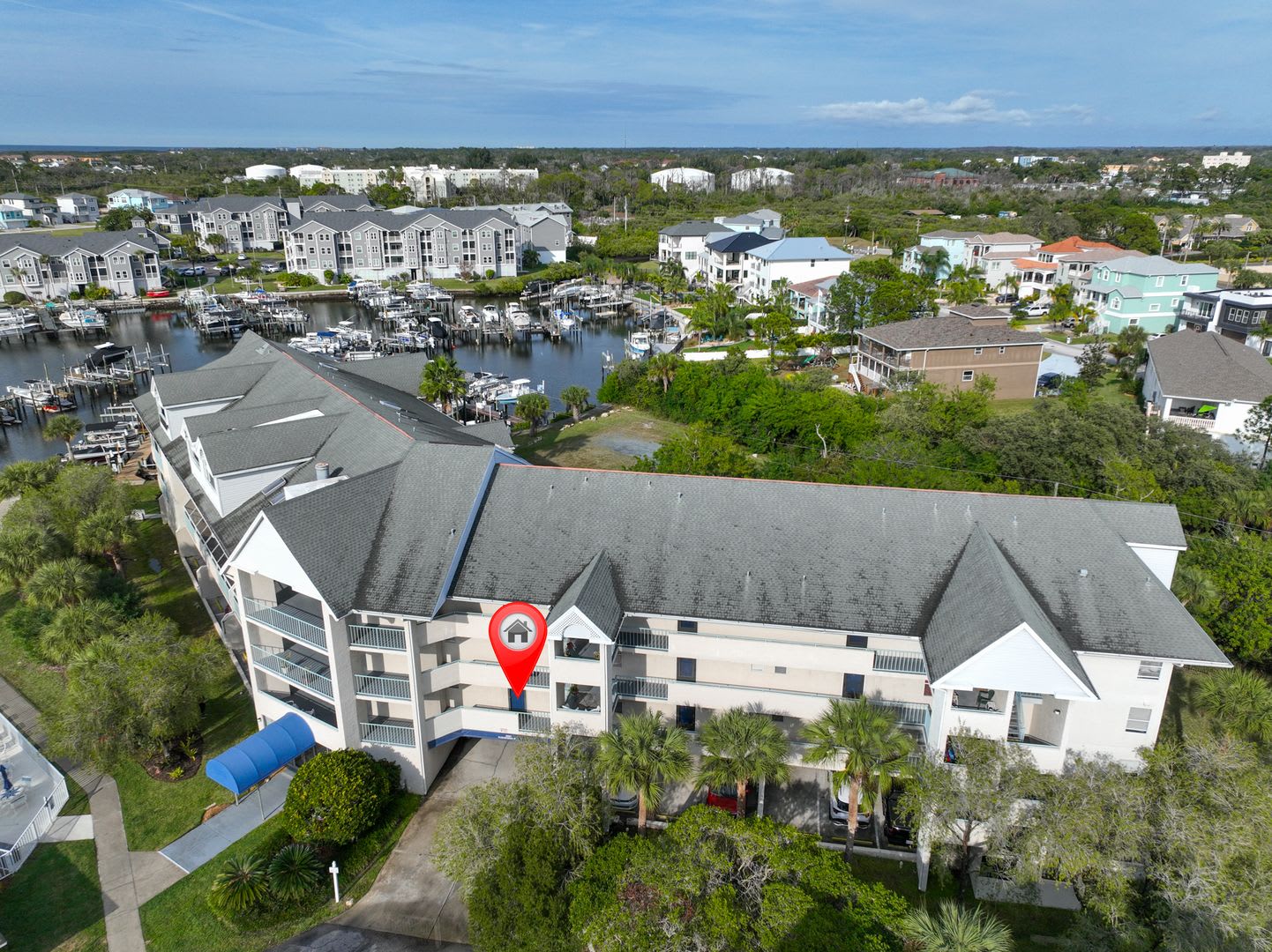 All Utilities Included! 2BR/2BA Condo with Water View, Screened Balcony & Heated Pool – photo 3