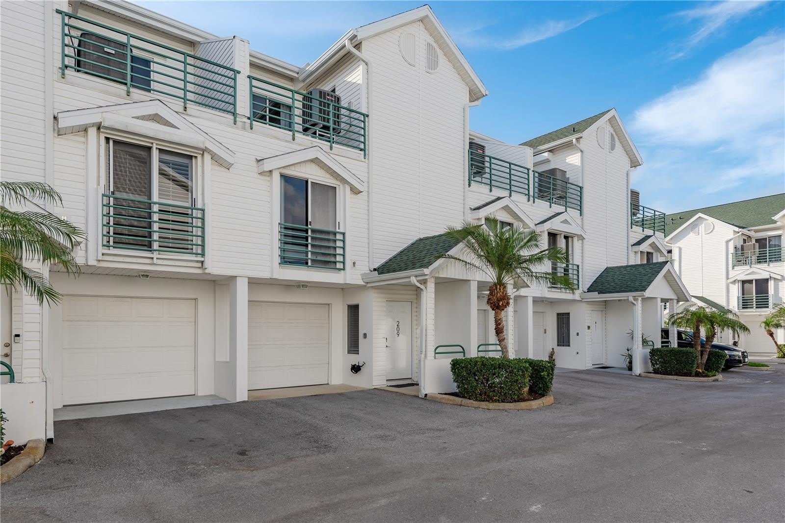 320 ISLAND Way – photo 4