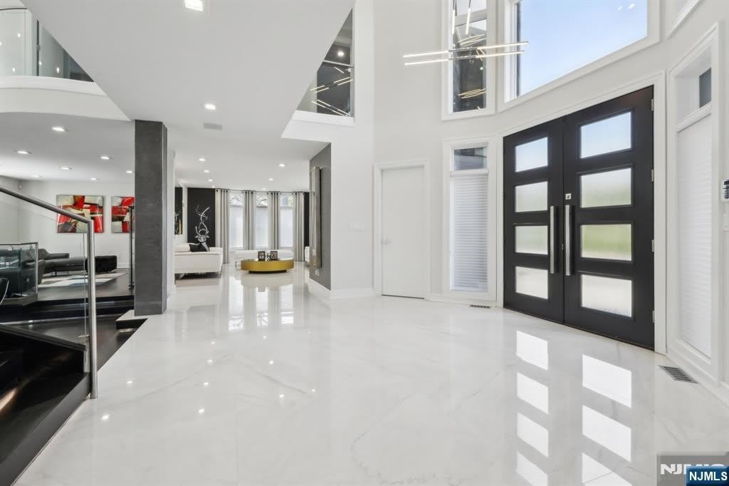 63 Roberts Road – photo 3
