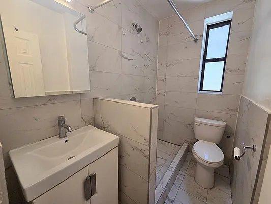 2265 University Avenue – photo 4