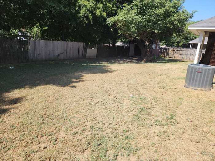 501 East Kentucky Street – photo 2