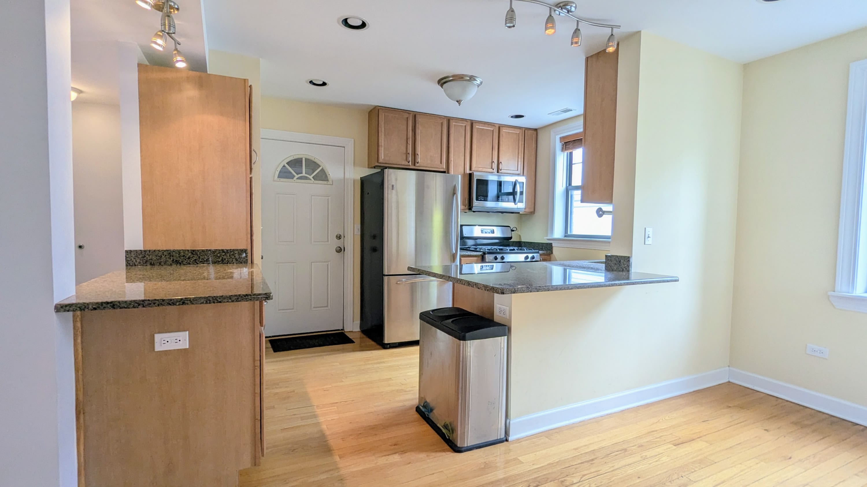 5232 North Campbell Ave #1B – photo 4