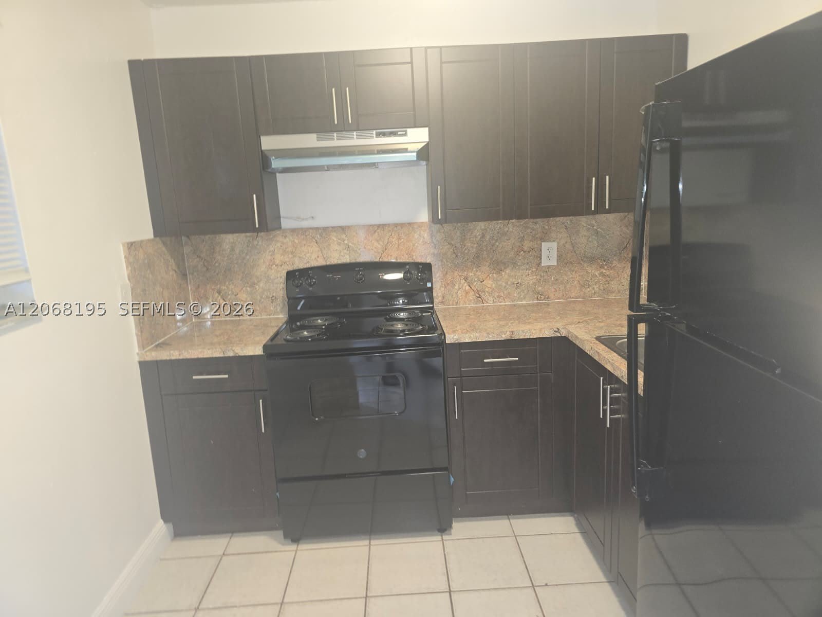 13725 NE 6th Ave – photo 3