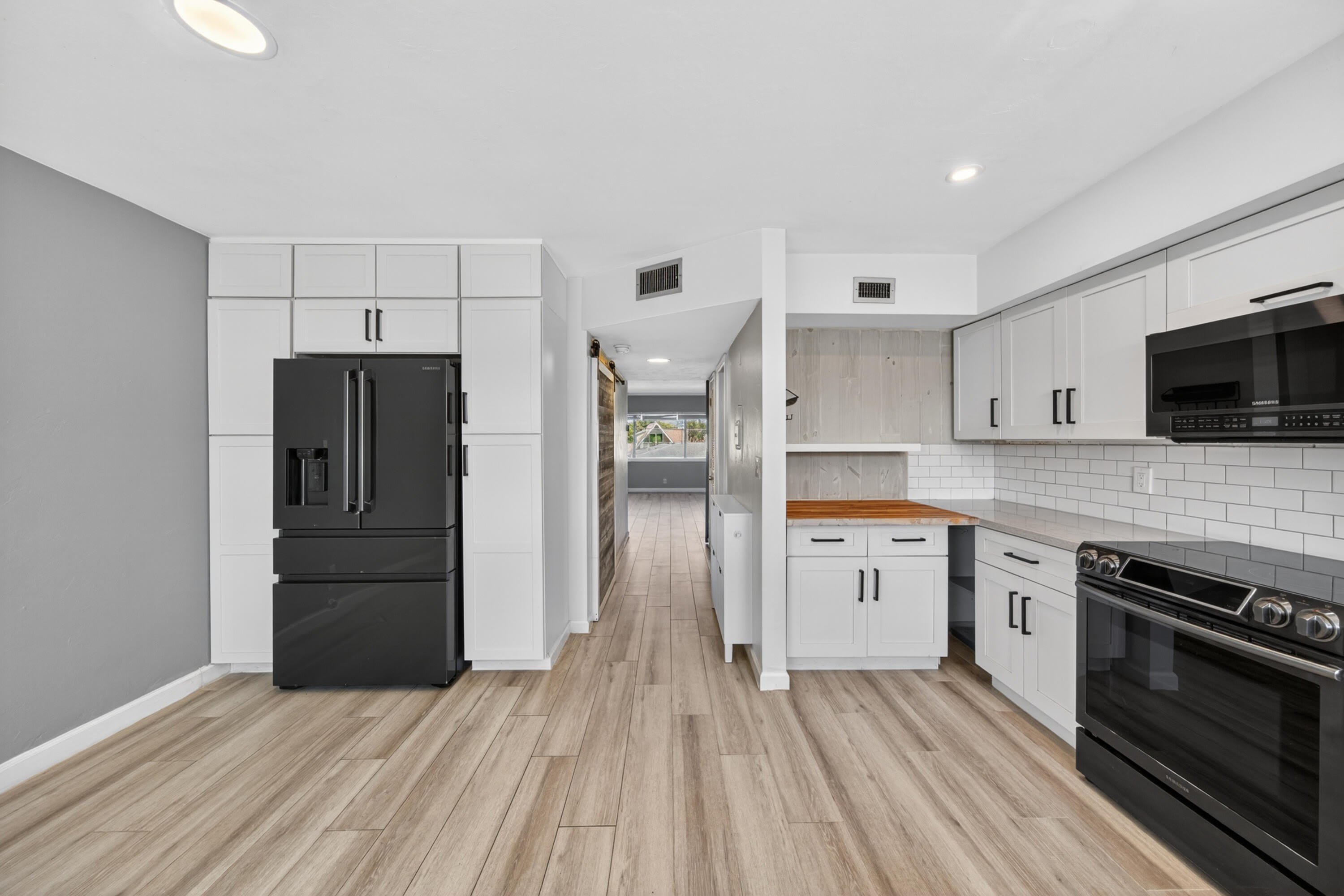 505 NE 20th Avenue – photo 5