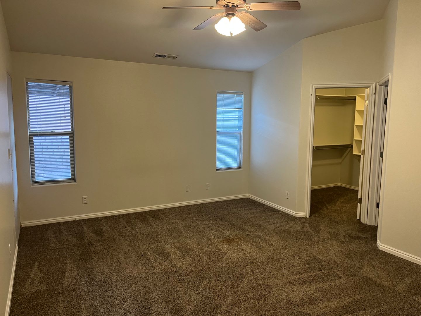 Stunning Updated 3 bedroom, 2 bath home, just minutes from Snow Canyon! – photo 3