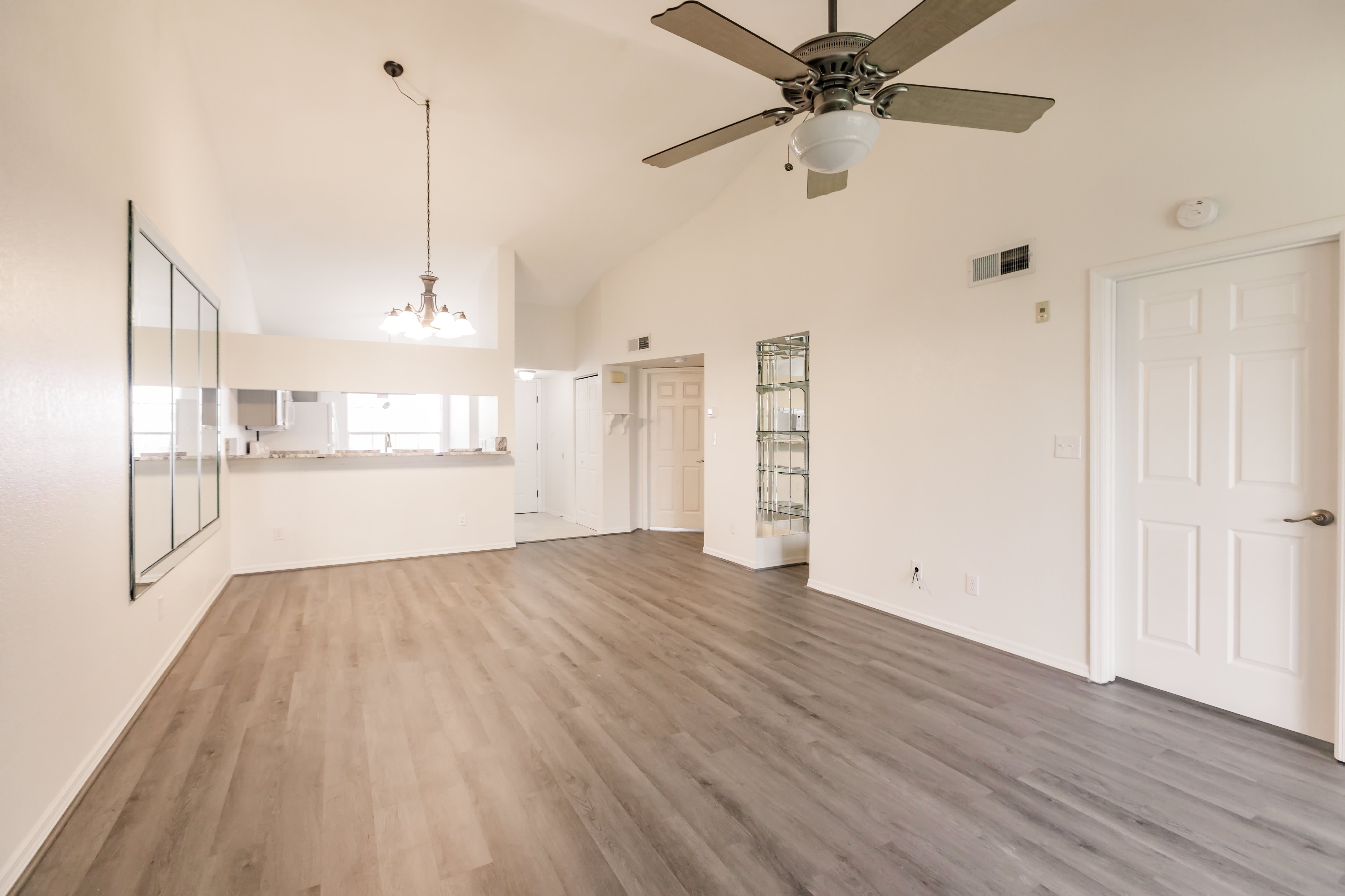 14461 Lakewood Trace Ct Apt 303 – photo 5