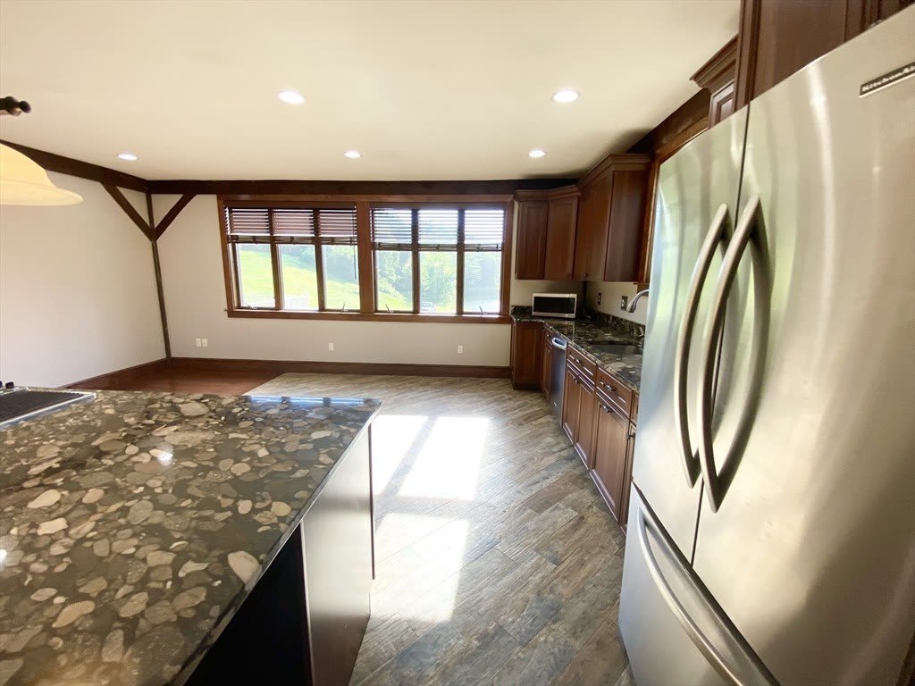 120 Meadow – photo 3