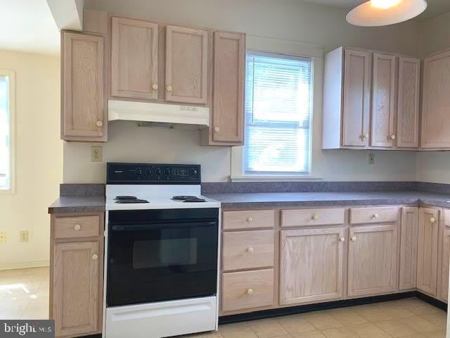 218 Claiborne Avenue – photo 4