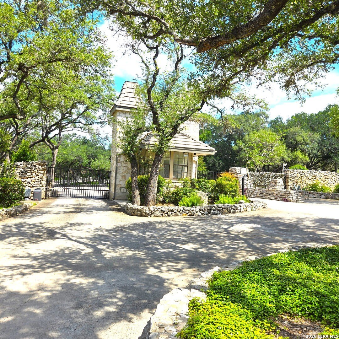 17226 Beacon Woods – photo 2