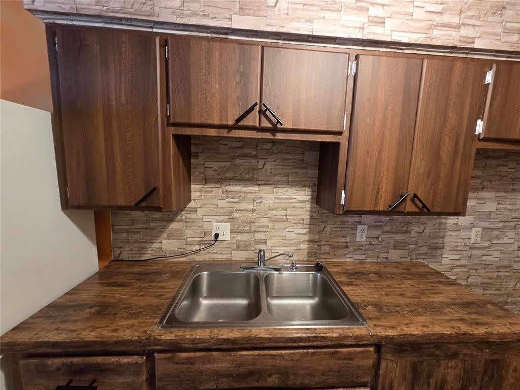 401 SE 12th Street – photo 5