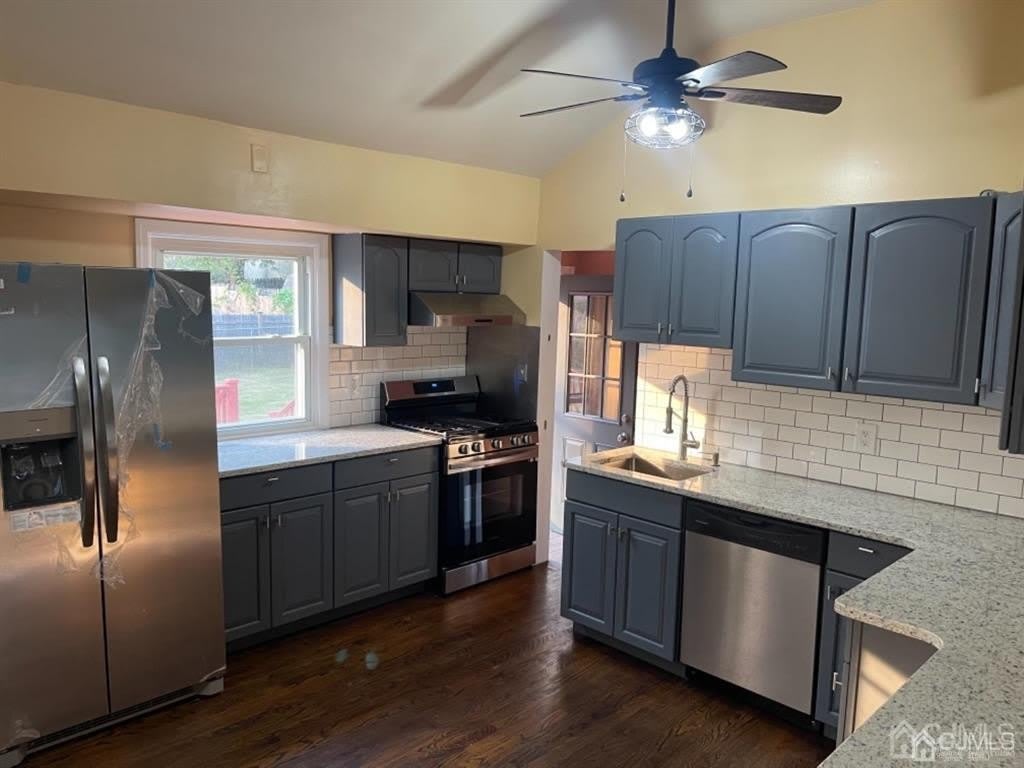 210 Runyon Avenue – photo 5