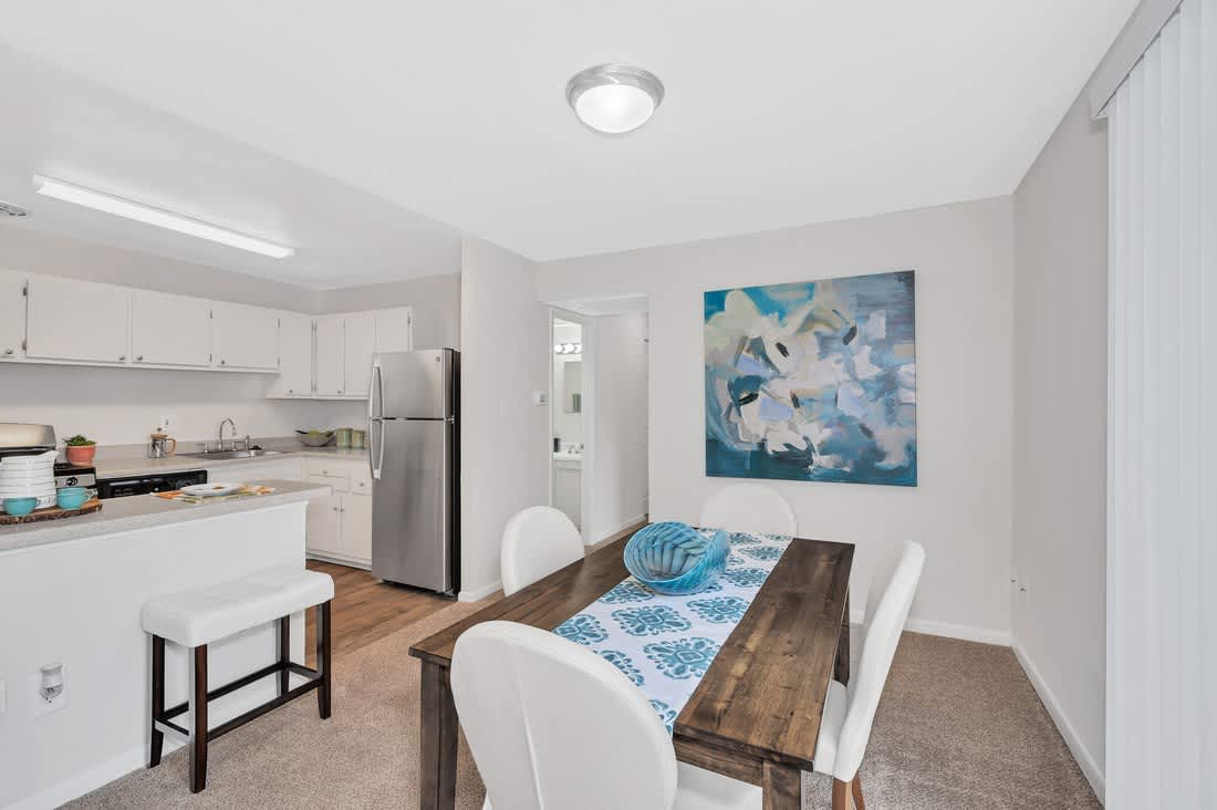 Hermitage Square Apartments – photo 4