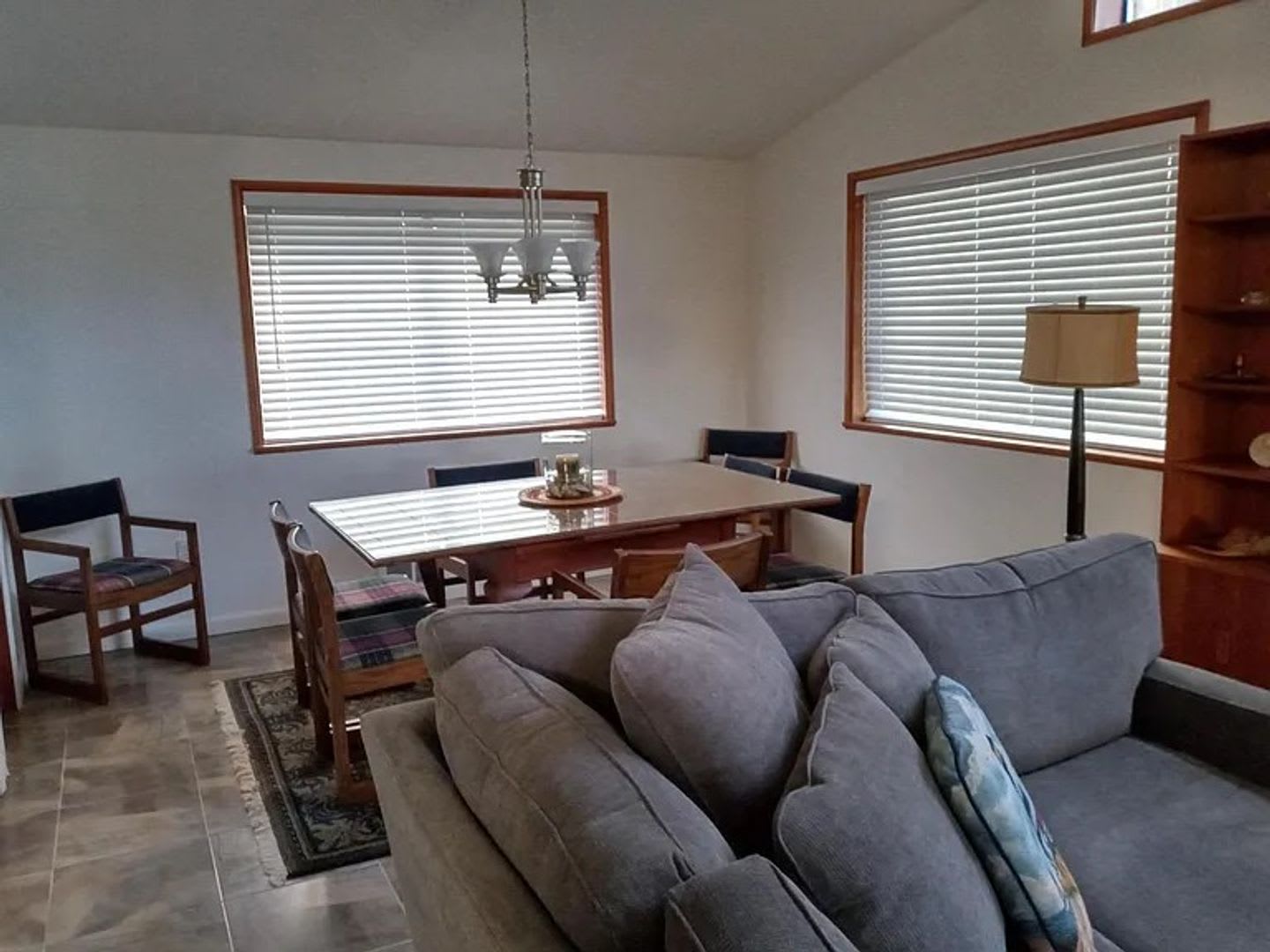 Furnished MID-TERM ~ Unique Ocean Front House – photo 3