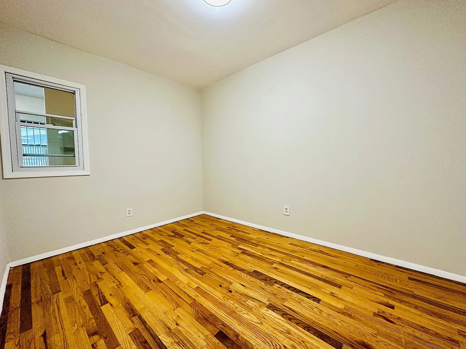 508 W 29th St – photo 5