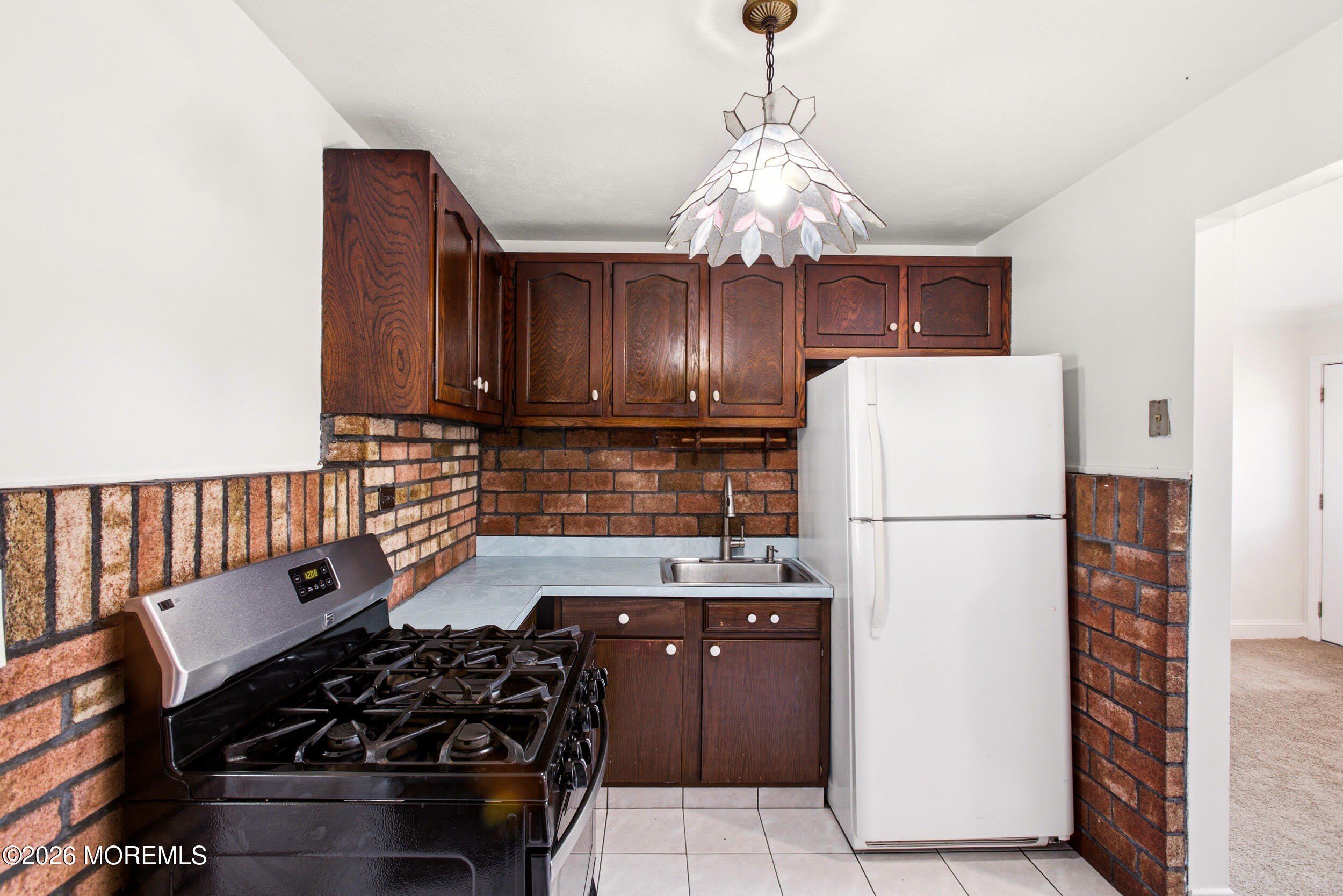 328 Aldrich Road – photo 3