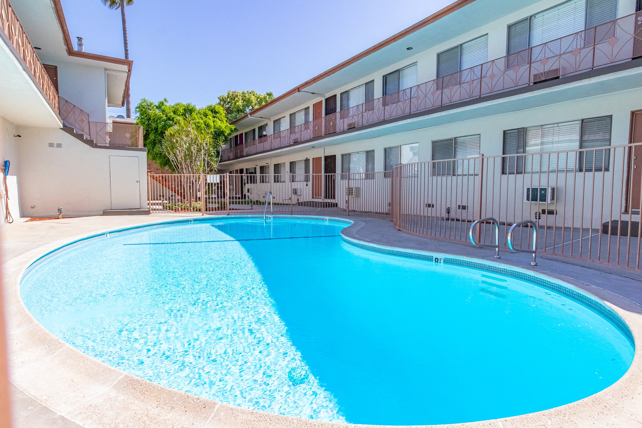 Sherman Way Apartments – photo 4