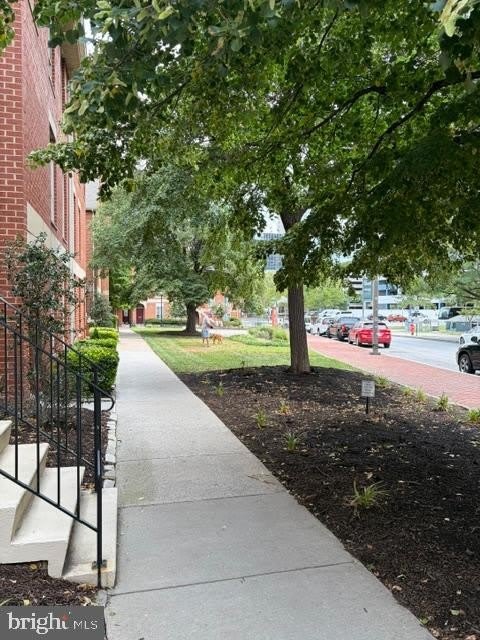 516 S Charles St S – photo 2