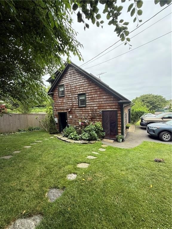 141 Coggeshall Avenue – photo 1