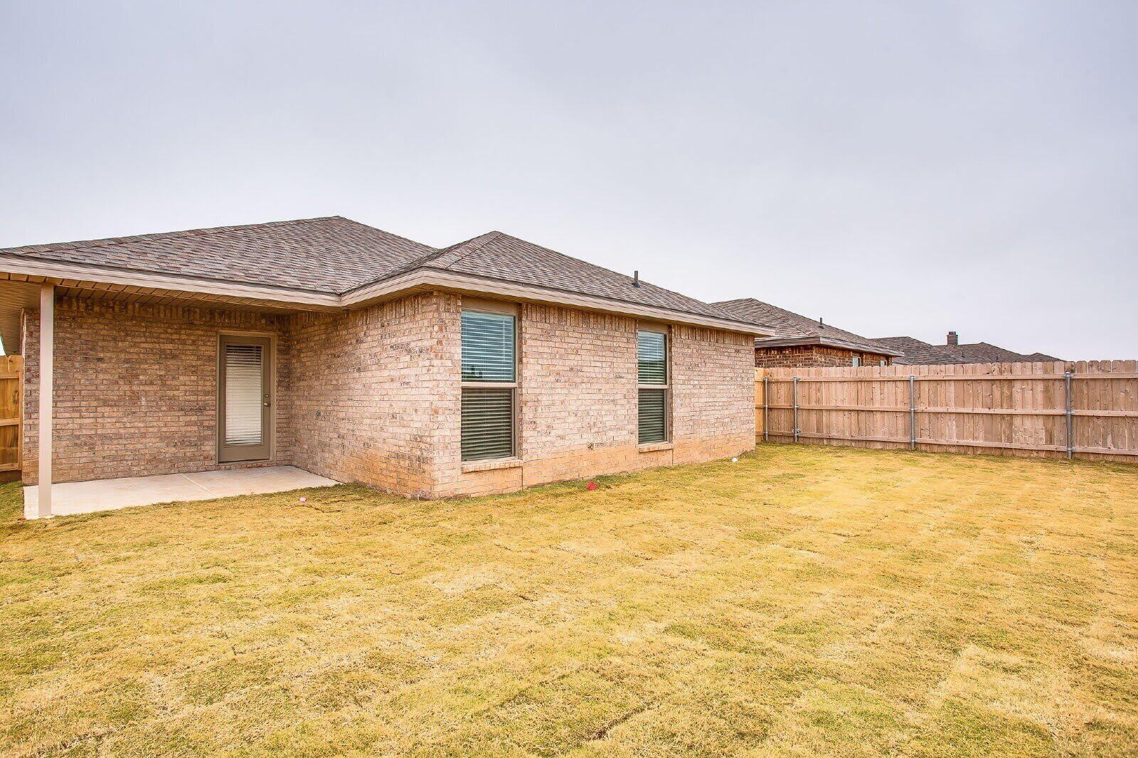 14204 Vernon Avenue – photo 2