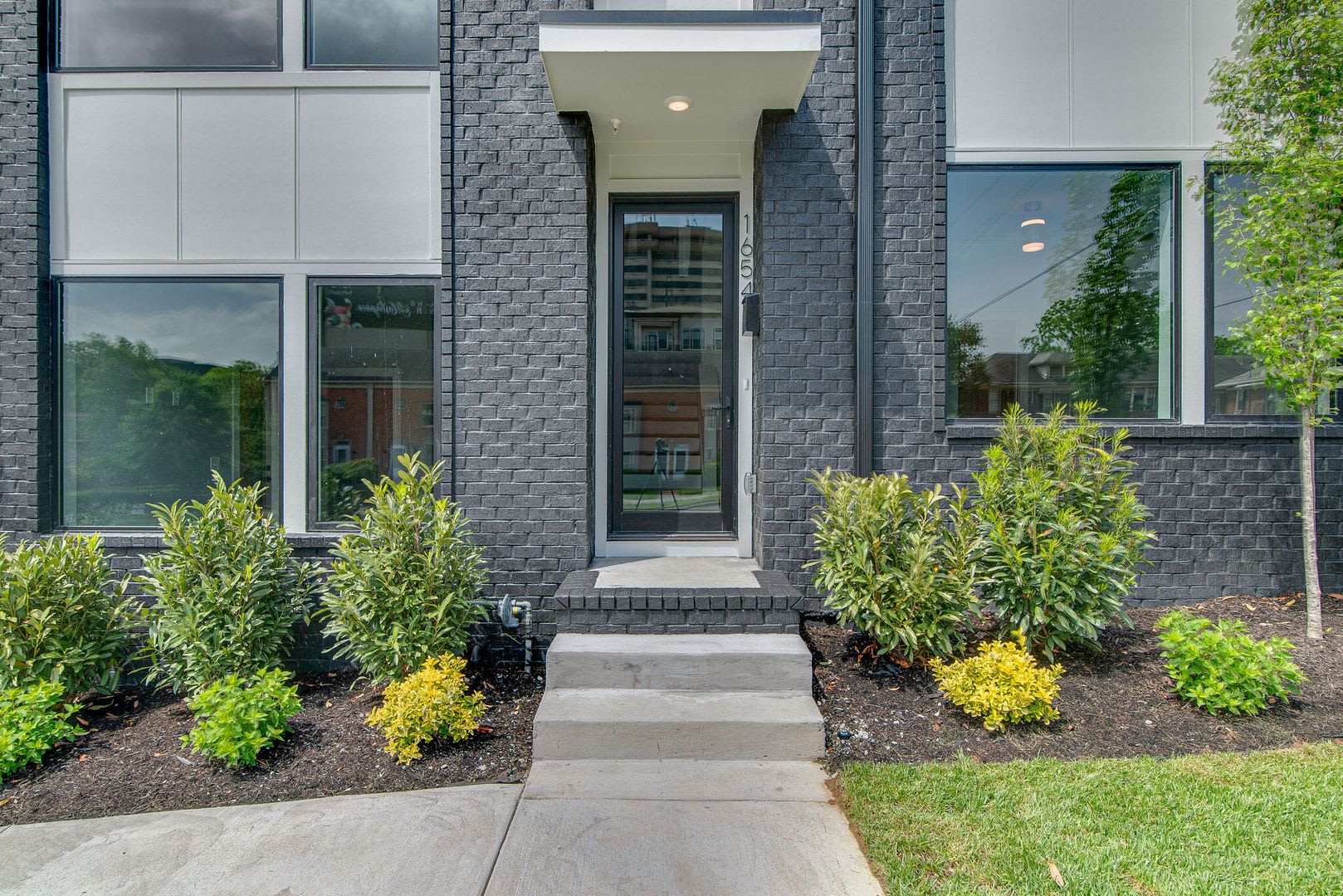 4 Bedroom Rental in Hillsboro Village! – photo 5