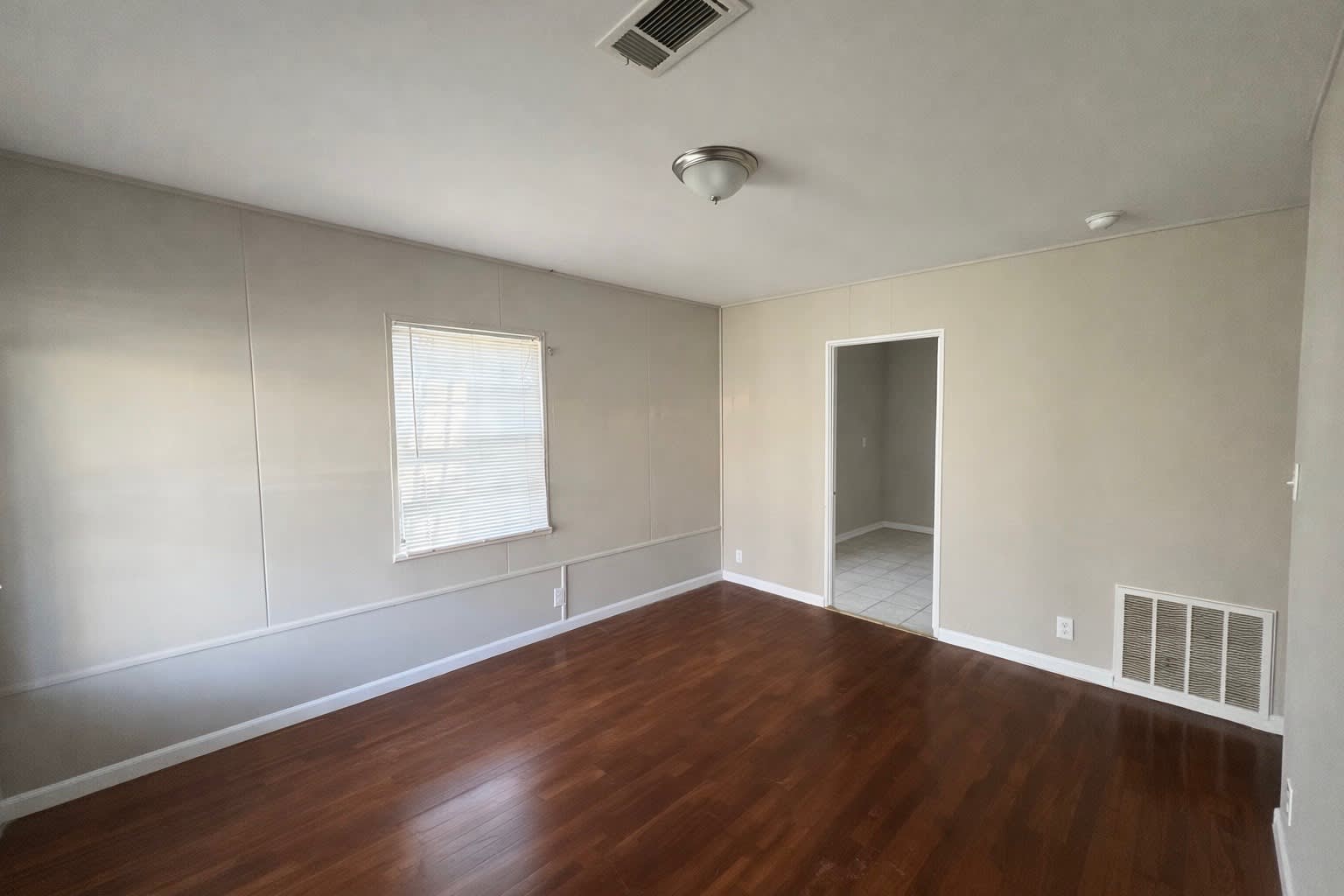 249 Gloria Road Southwest – photo 2