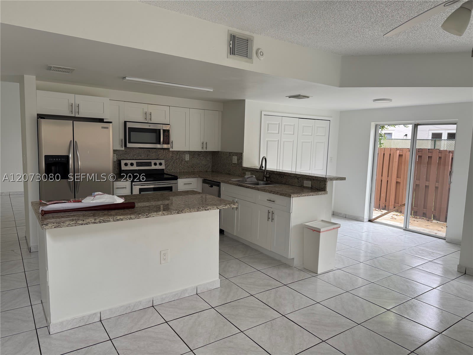 15870 SW 85th Ln – photo 3