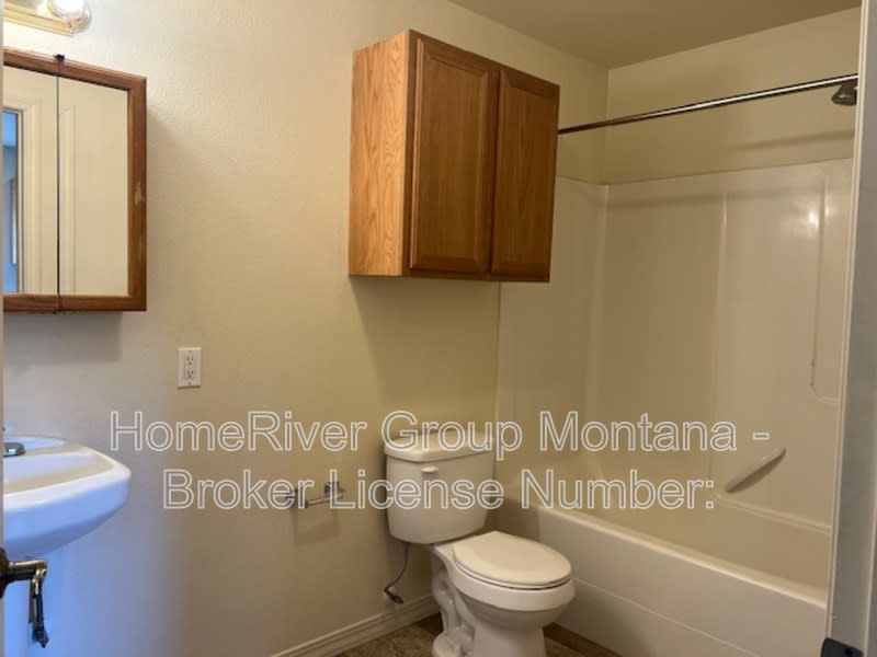 2209 S 12th St W – photo 4