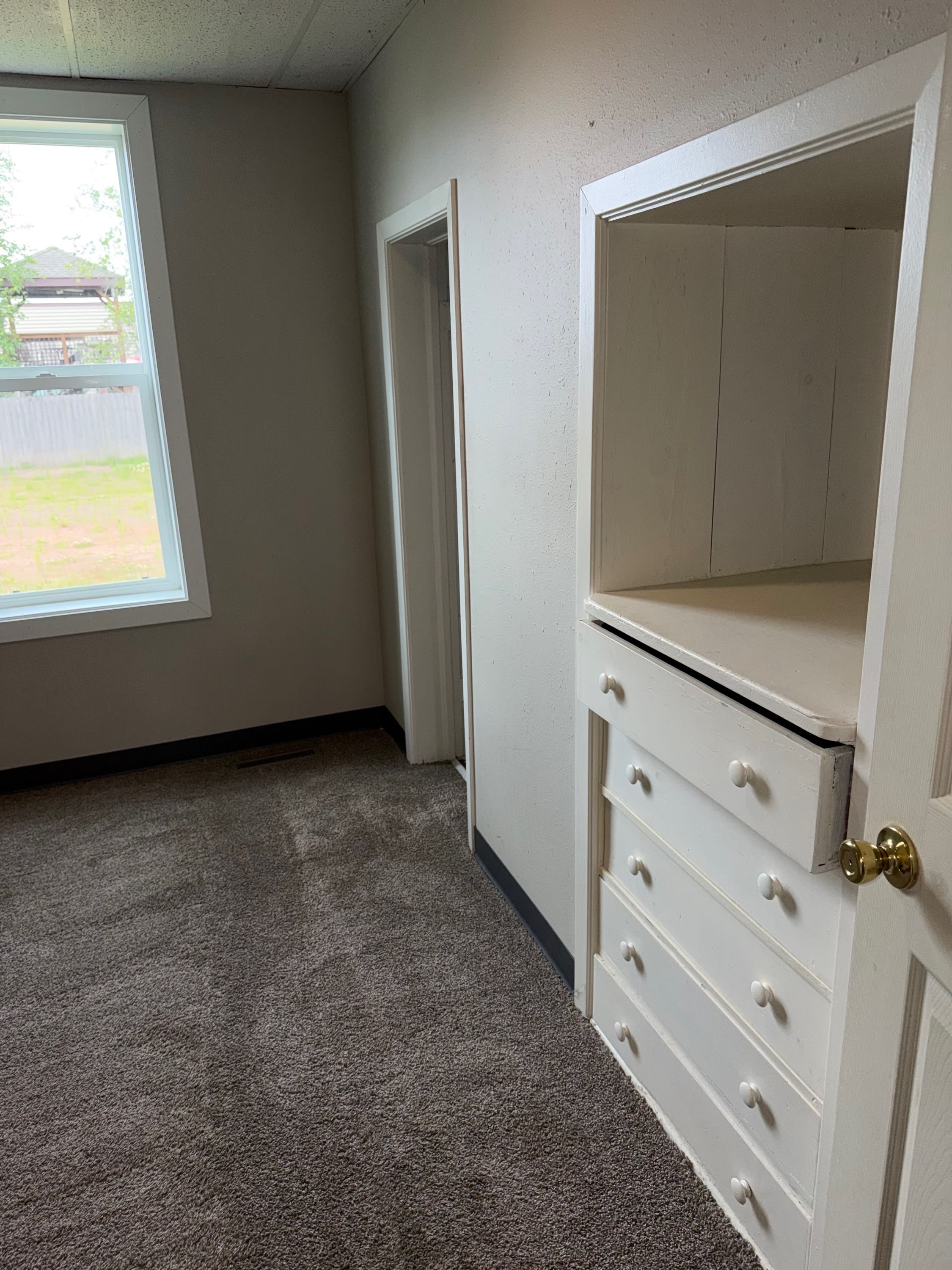 236 Main St S – photo 5