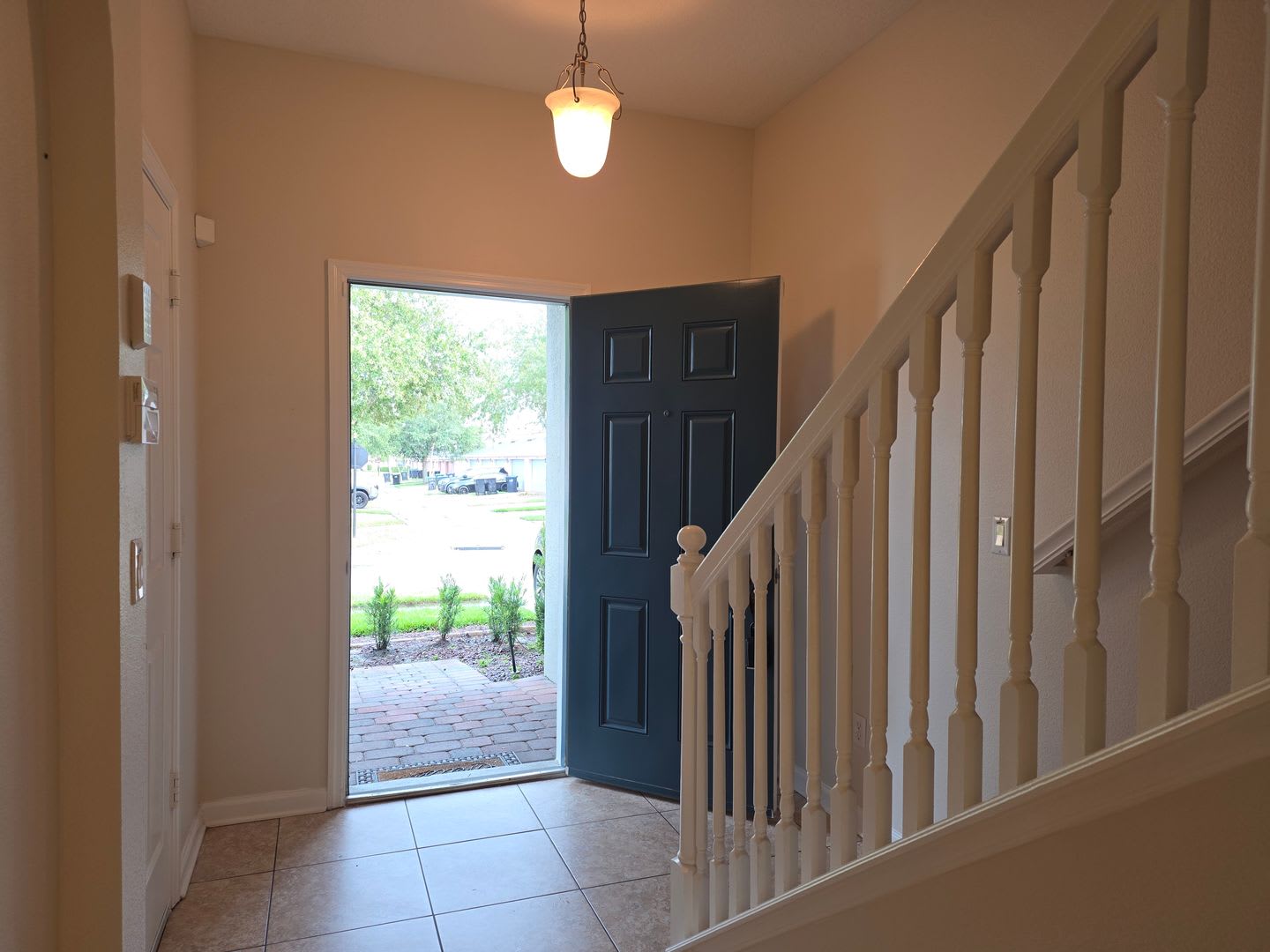Three Bedroom Townhome in Timber Pointe at Avalon Park – photo 4