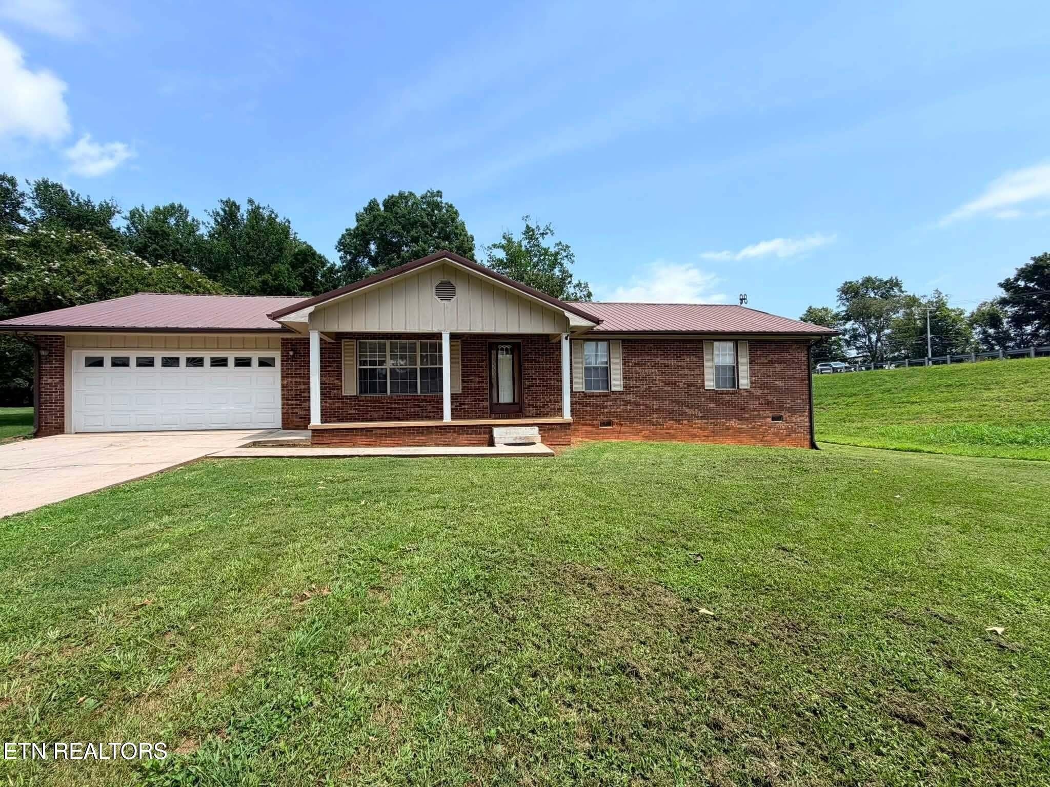 104 College Grove Rd – photo 1