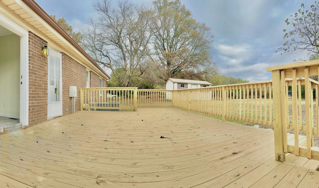 8002 Browne Rd – photo 1