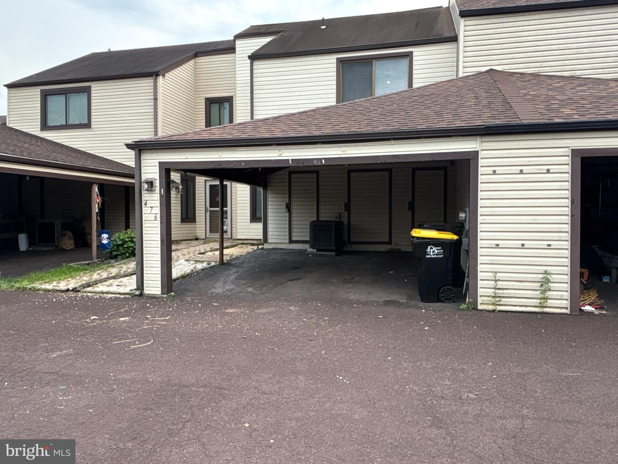 476 BRIDGE Street – photo 2