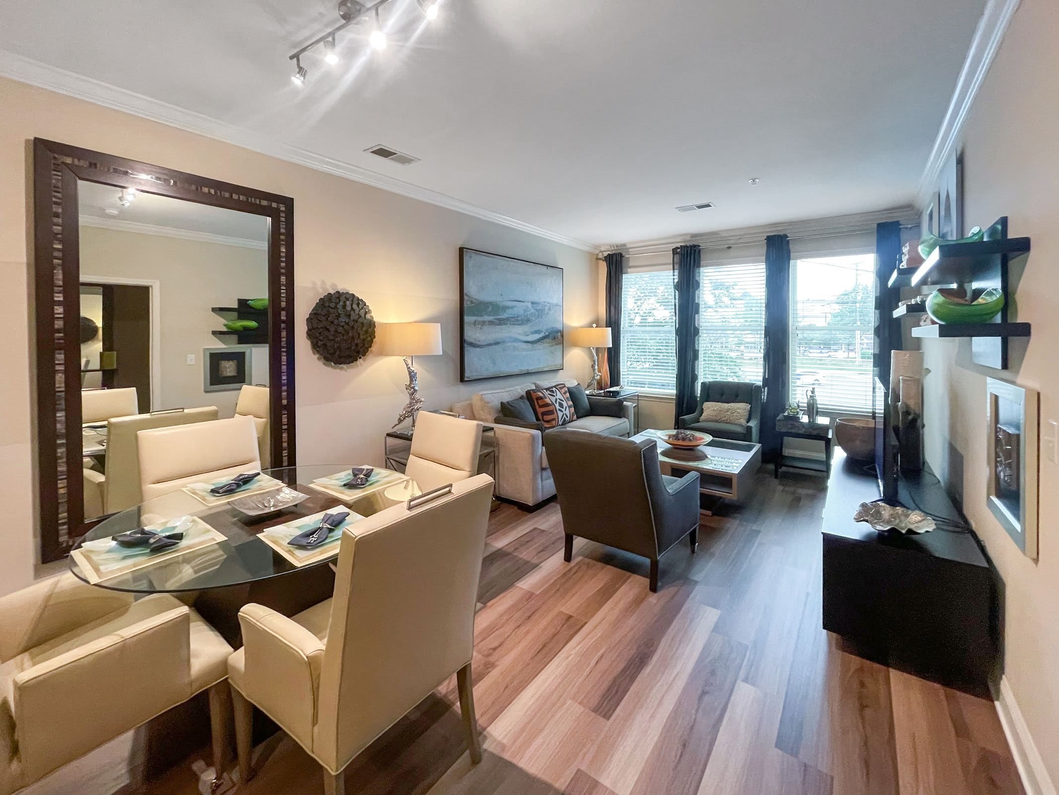 Gables Centerpointe – photo 3