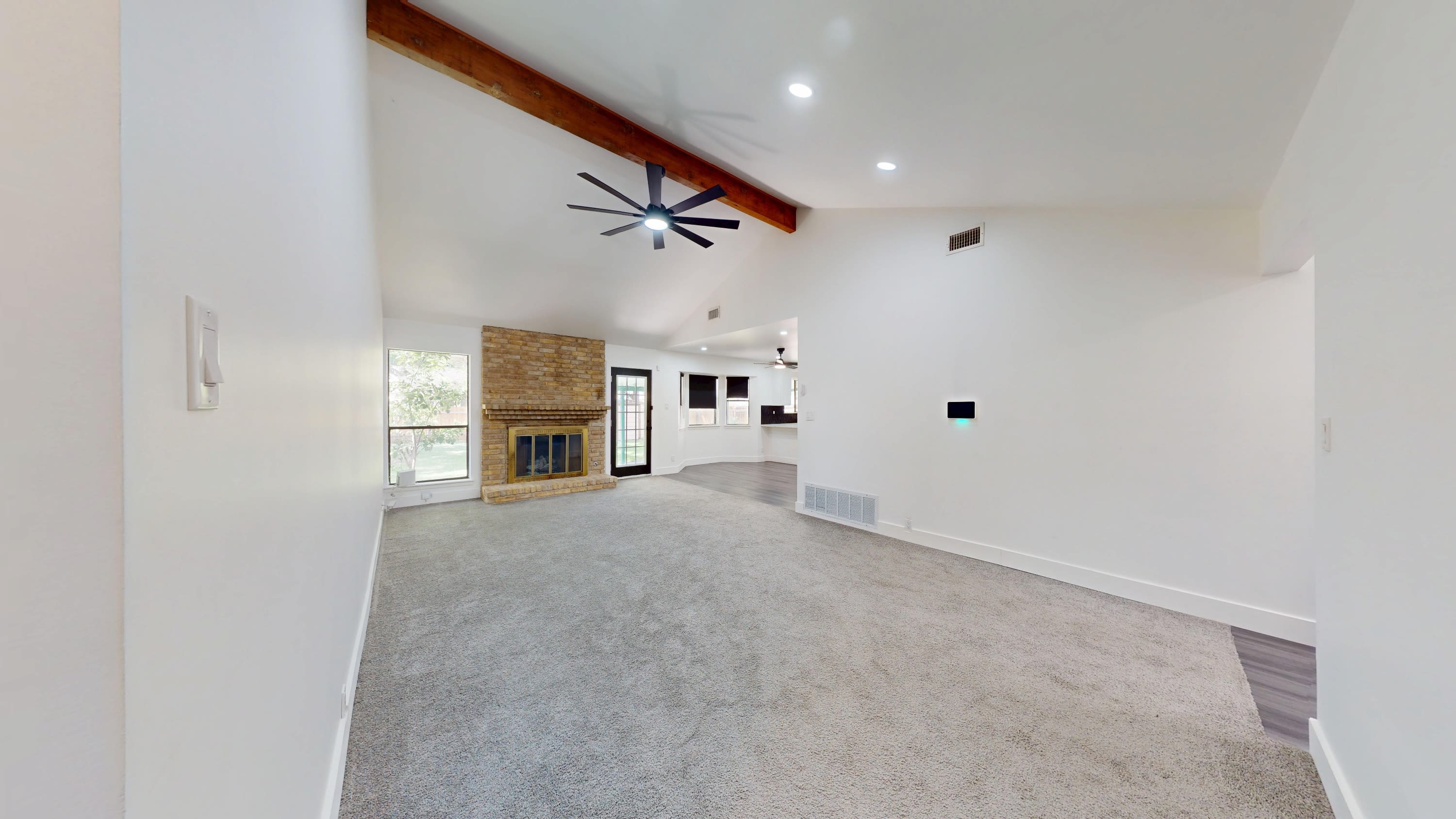 318 Renee Drive – photo 4