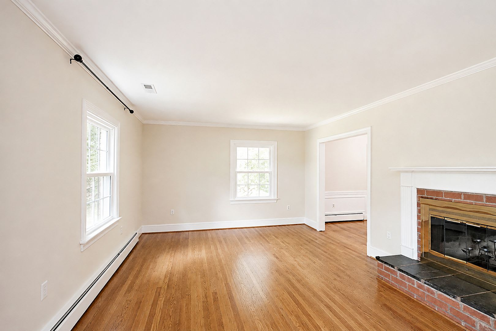 Spacious Pet-Friendly Greenbrier Home with Recent Updates + Lawn Care Included – photo 2
