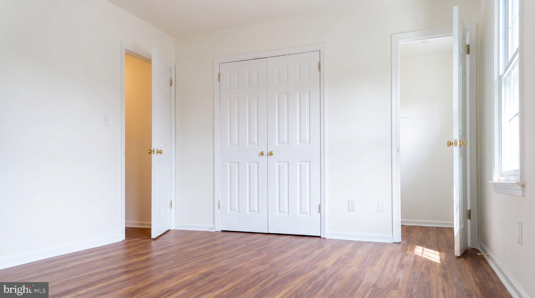402 FOREST Court – photo 5