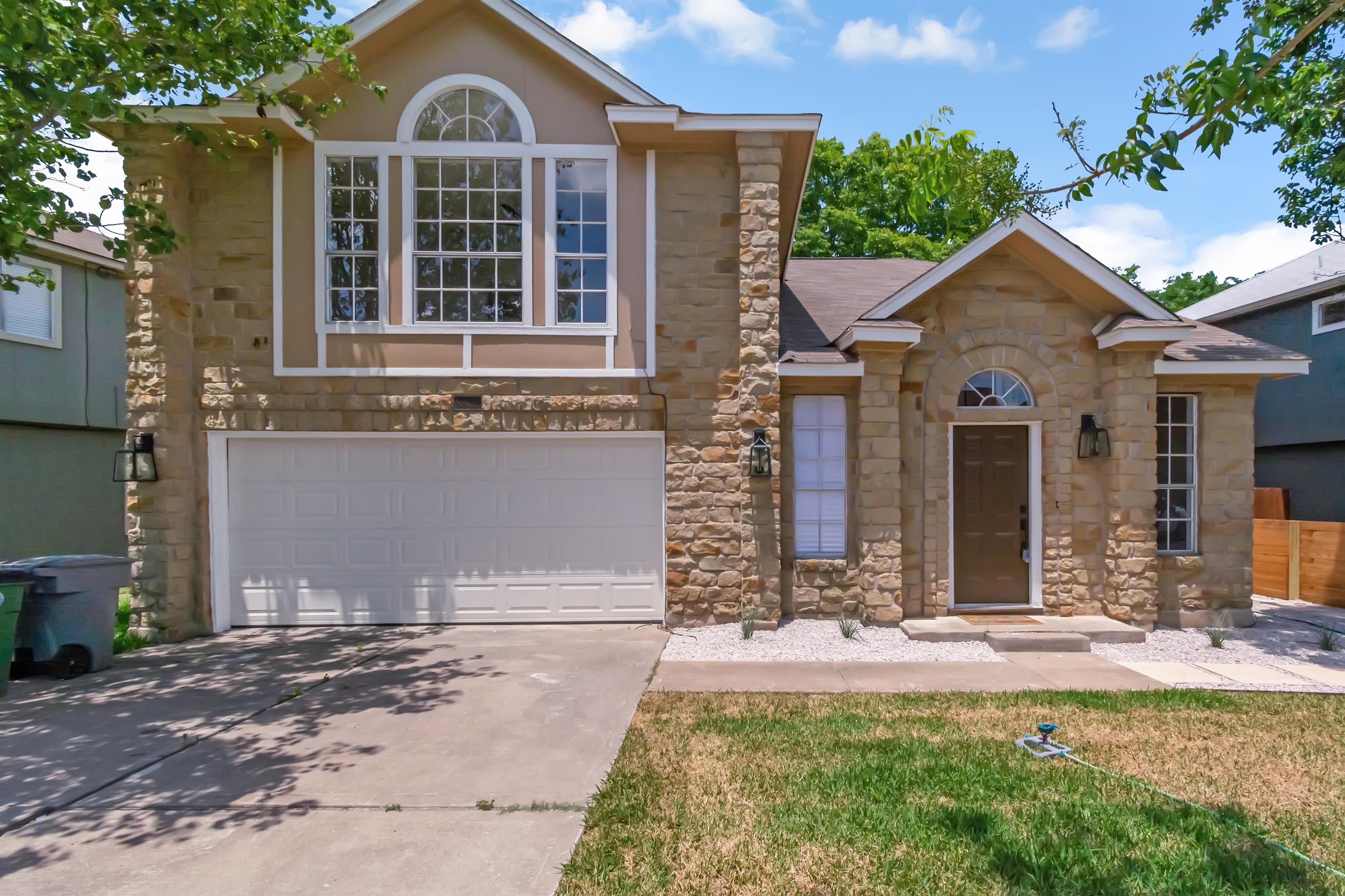 8800 Dandelion Trail – photo 1