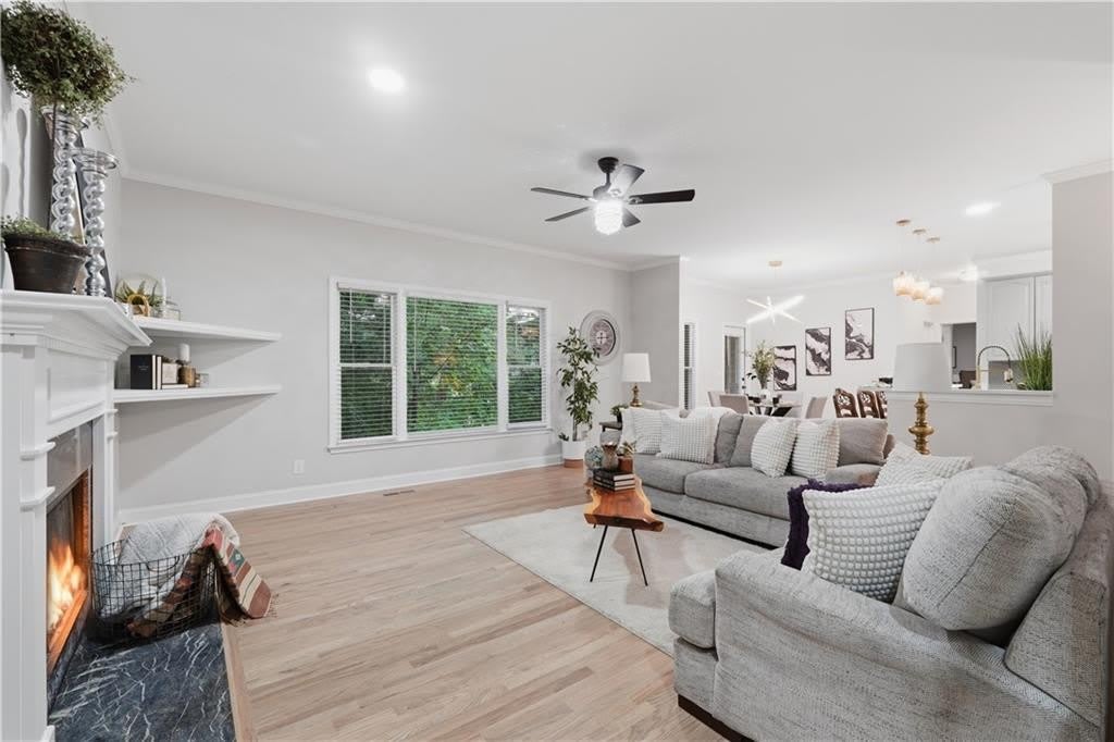 682 Montglade Court – photo 5