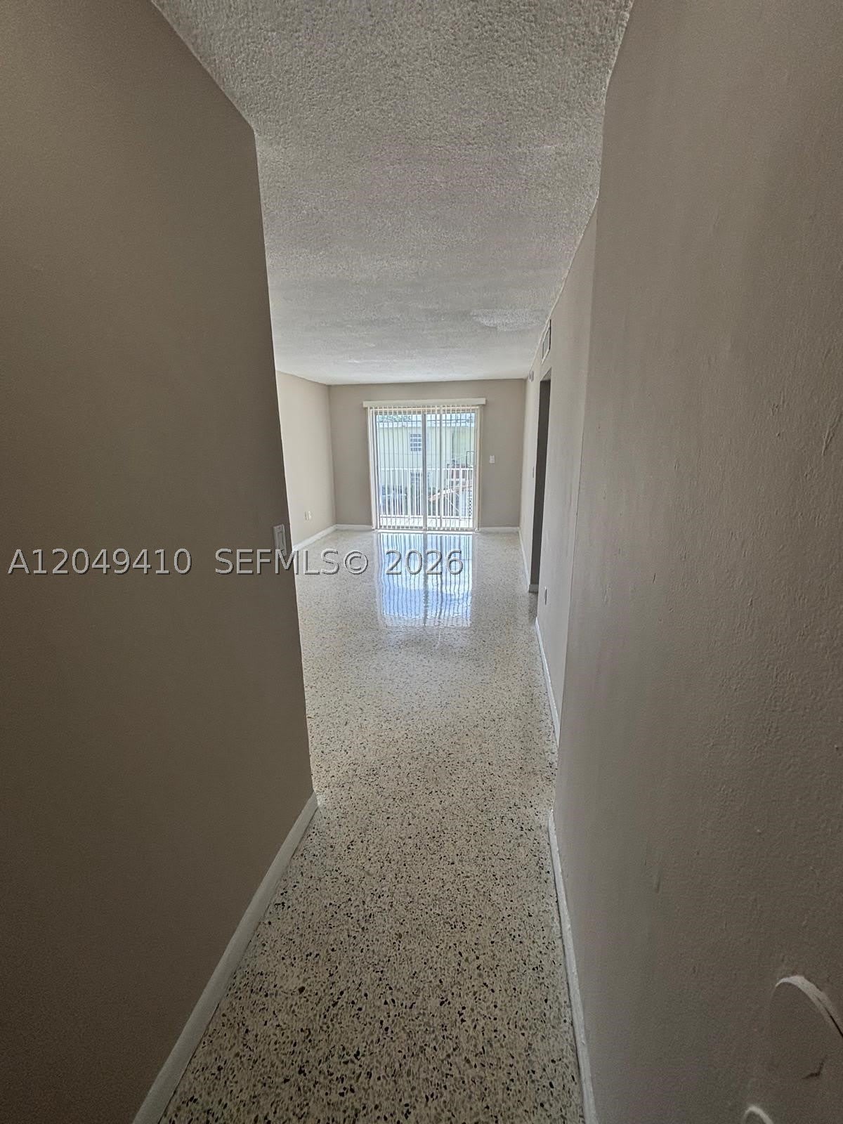 1047 SW 7th St – photo 2