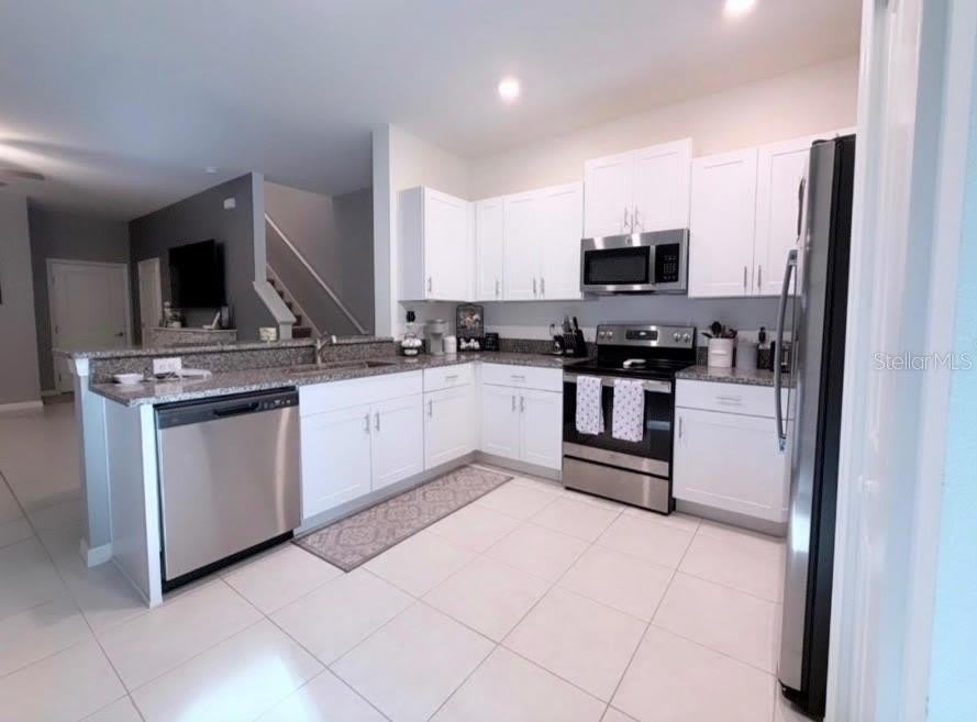 6047 ACARA Lane – photo 4