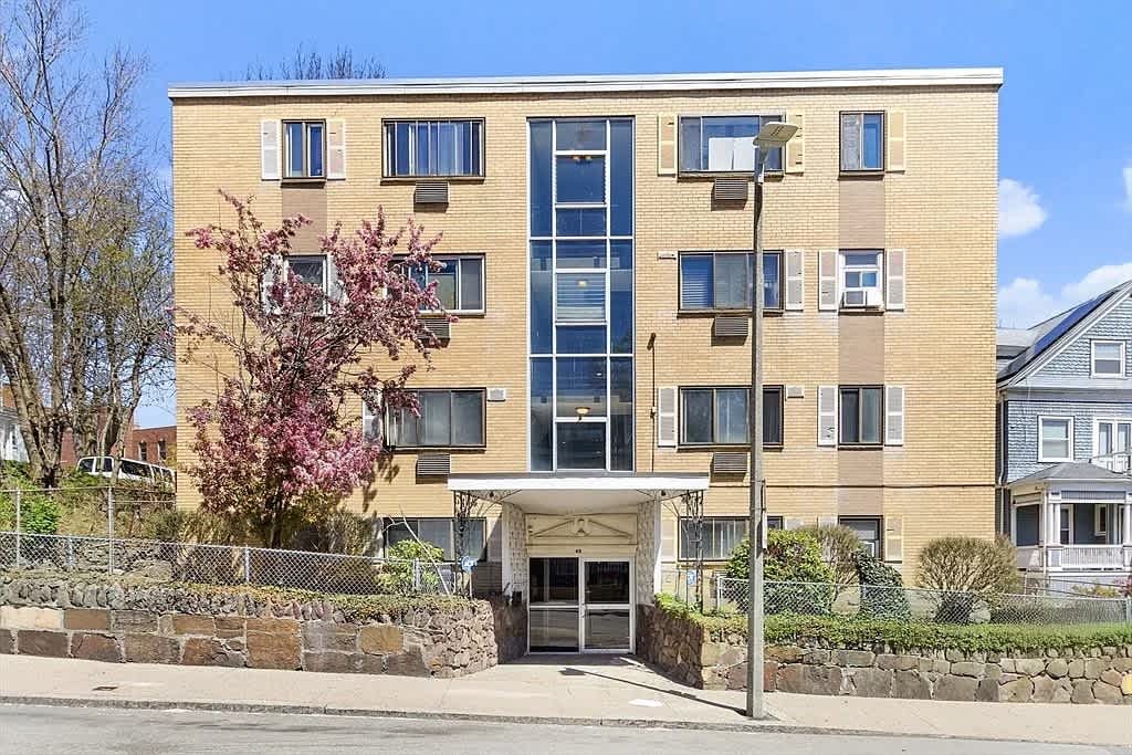 46 Adams St Apt C5 – photo 1