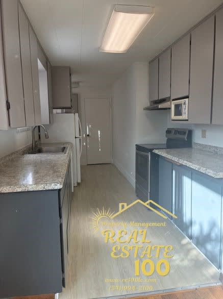 928 Southwest Bay View Lane – photo 2