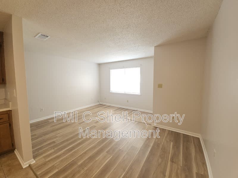 6 Clyde St – photo 2