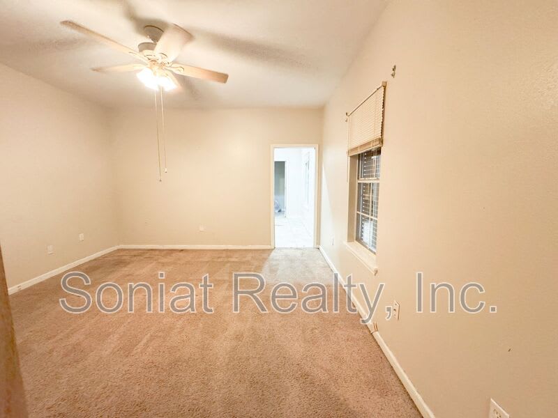 3320 N Prieur Street – photo 3