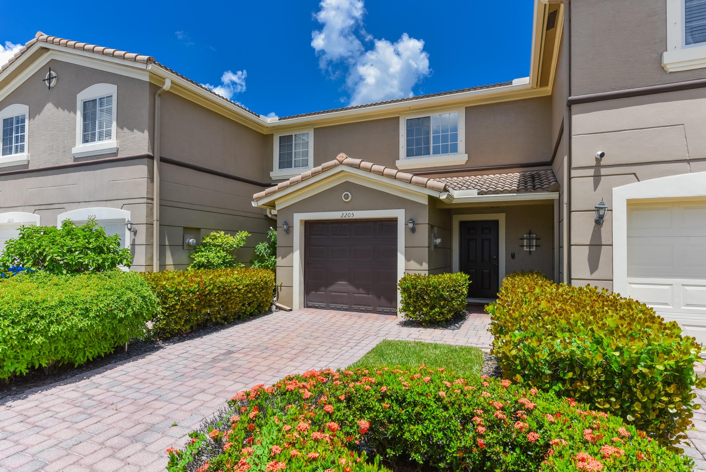 2205 Sw Marshfield Court – photo 3
