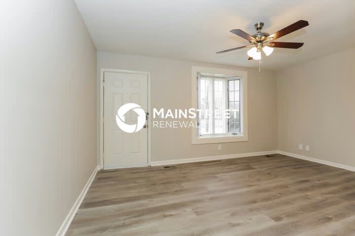 147 Southeast Springdale Drive – photo 3